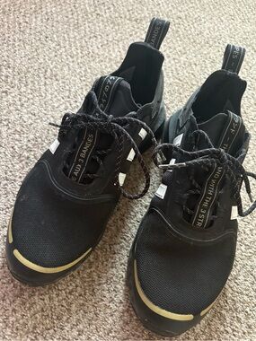 Black Men’s sneakers